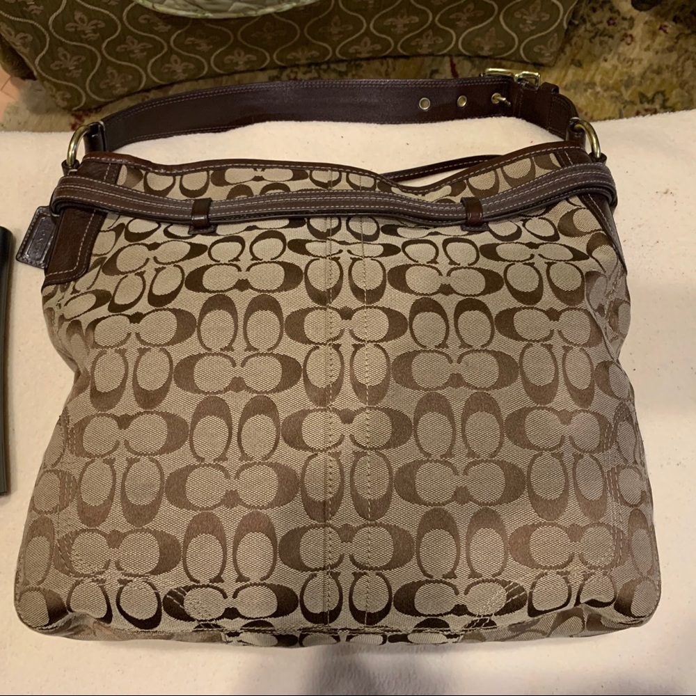 Coach shoulder bag - Picture 3 of 10
